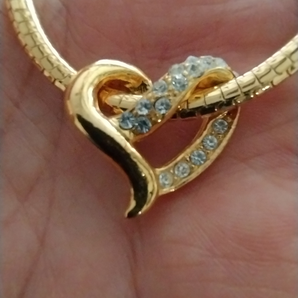 Nina Ricci Gold Plated Necklace with Heart Rhinestone Pendant - Picture 10 of 10